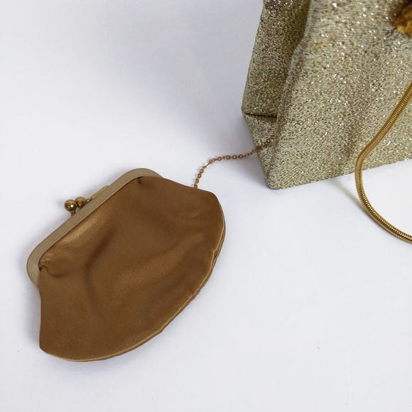 Vintage Gold Metallic Lamé Evening Handbag with Metal Rosette Clasp - Picture 6 of 11